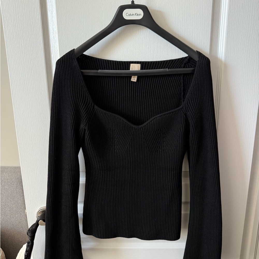 HM Black Ribbed Long Sleeve Top